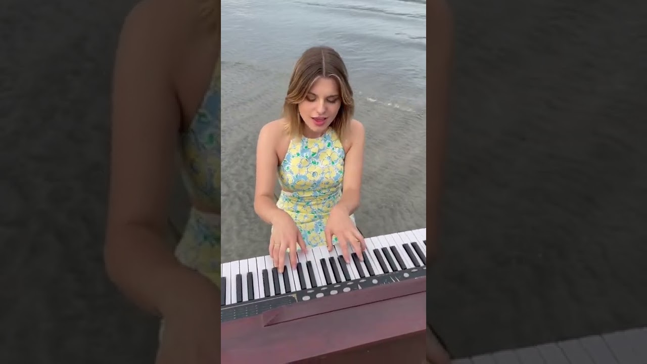Je chante et je fais du piano dans l’eau 😱