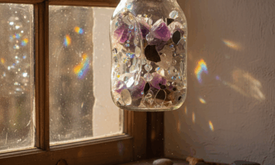 découvrez comment créer des attrape-lumière pour obtenir des reflets naturels et sublimer vos espaces avec une ambiance chaleureuse et lumineuse.