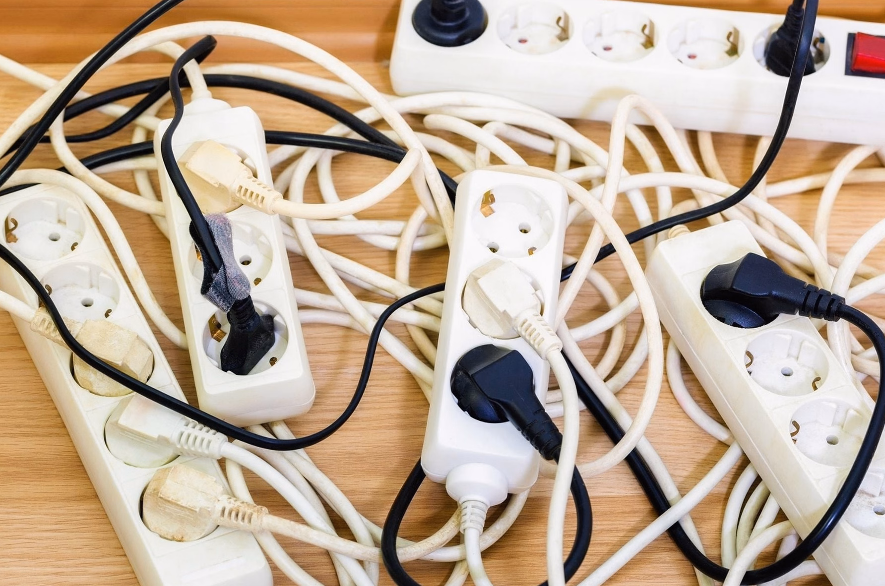 Adieu les interrupteurs blancs dépareillés : découvrez la nouveauté qui les métamorphose sans effort